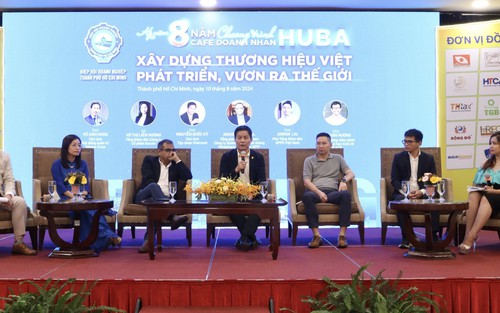 Toạ đàm "Xây dựng thương hiệu Việt phát triển vươn ra thế giới" 