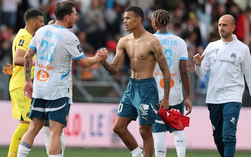 Greenwood lập cú đúp đỉnh cao cho Marseille ngay lần đầu đá chính tại Ligue 1, fan MU tự hào về 'gà nòi'