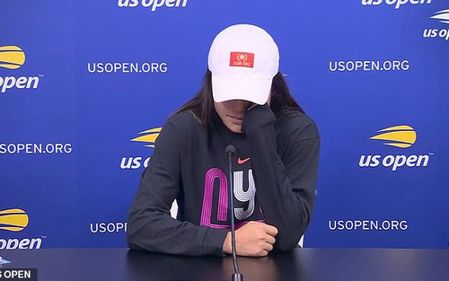 Nhà vô địch US Open bật khóc ngay giữa họp báo vì bị loại sớm, chỉ ra sai lầm với bài học đắt giá