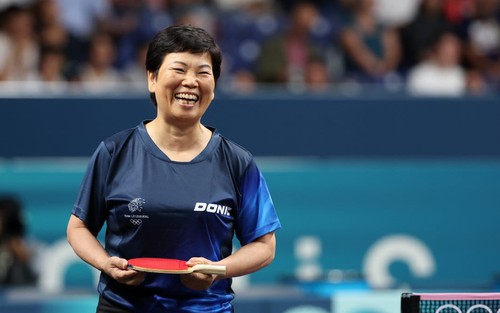 'Bà ngoại chơi bóng bàn' cười tươi như hoa dù bị loại ở Olympic, lý do phía sau khiến dân mạng thực sự xúc động