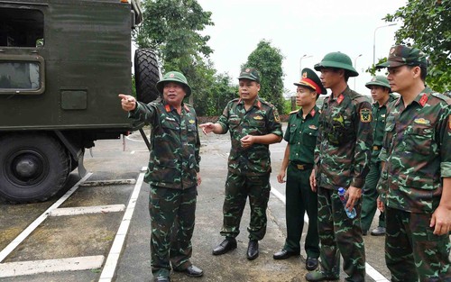 Phú Thọ sẵn sàng lắp đặt cầu phao qua sông Hồng thay thế tạm thời cầu Phong Châu mới bị sập