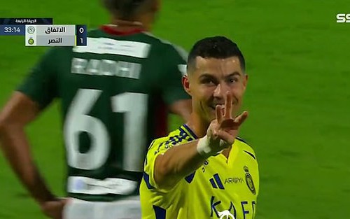 Ronaldo gây ngỡ ngàng với kiểu ăn mừng khi ghi bàn thắng thứ 902, sự thật được tiết lộ 