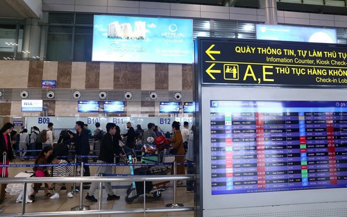Lượng khách quốc tế bị từ chối nhập cảnh tại sân bay tăng mạnh