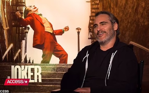 Joaquin Phoenix "gần như phát điên" khi ăn kiêng để giảm 22kg cho vai Joker