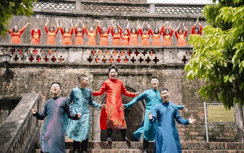 Ca sĩ Tùng Dương và nhóm OPlus: "Năng lượng đã hút chúng tôi lại với nhau"