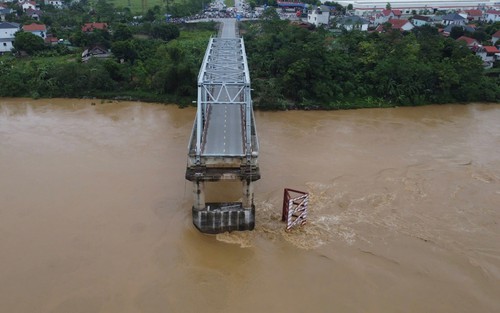 Vụ sập cầu Phong Châu (Phú Thọ): Phó Thủ tướng Hồ Đức Phớc trực tiếp kiểm tra tại hiện trường