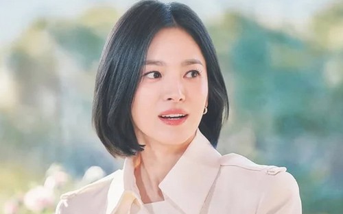 Song Hye Kyo sau 30 năm diễn xuất: 'Tôi không thể chỉ dựa vào nhan sắc'