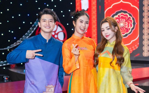 Huỳnh Anh, Quỳnh Kool trình diễn áo dài Tết của hoa hậu Ngọc Hân 