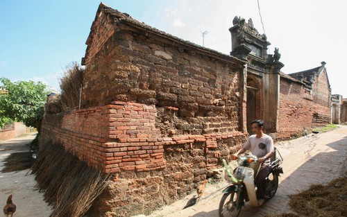 Cuộc sống sau ống kính: Làng cổ còn một chút này...