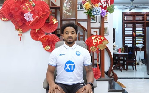 Xuân Son biết ơn 1 một người mà anh coi như cha, mong sớm trở lại để hát Quốc ca và ghi bàn cho ĐT Việt Nam