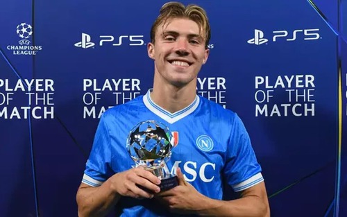 Napoli: Conte đã tái sinh Rasmus Højlund thế nào?