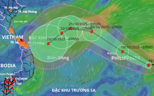Bão FENGSHEN đi vào Biển Đông trở thành bão số 12 trong năm 2025