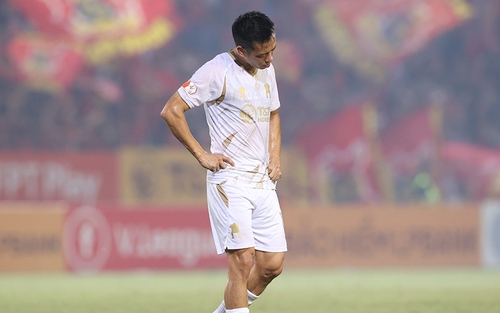 Khó hiểu với kỷ lục gia V-League CLB Hà Nội