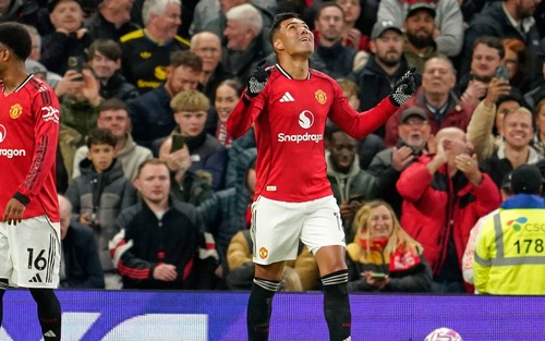 Casemiro hồi sinh ngoạn mục, MU như có một 'bom tấn' mới