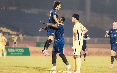 Thanh Hóa thắng trận dù 4 tháng chưa nhận lương, HLV Hàn Quốc tiết lộ điều bất ngờ
