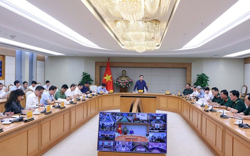 Phó Thủ tướng Trần Hồng Hà họp ứng phó cơn bão Matmo