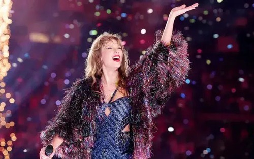Taylor Swift bùng nổ: Album mới phá kỷ lục, phim đánh bại The Rock