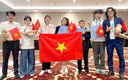 5 huy chương đáng tự hào của học sinh THCS Hà Nội tại Olympic Vật lý Trẻ Thế giới 2025