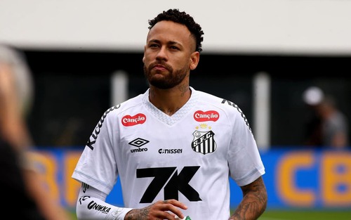Neymar vẫn chờ một bước ngoặt cuối cùng của sự nghiệp