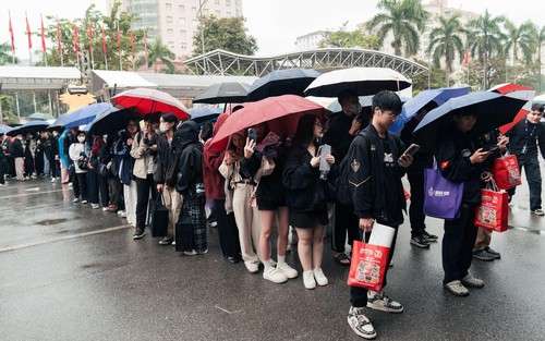 Cung điền kinh Mỹ Đình bùng nổ trong ngày Chung Kết Đấu Trường Danh Vọng Mùa Đông 2025