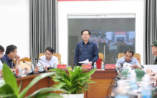 Phó Thủ tướng Hồ Quốc Dũng chỉ đạo công tác khắc phục hậu quả mưa lũ tại Khánh Hoà