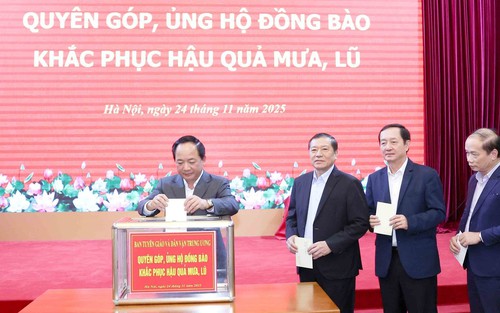 Ban Tuyên giáo và Dân vận Trung ương, Ban Nội chính Trung ương ủng hộ đồng bào miền Trung - Tây Nguyên khắc phục hậu quả bão lũ