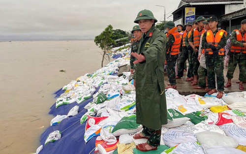 Thủ tướng Chính phủ yêu cầu chủ động ứng phó bão số 15 với tinh thần “đắt lo ế mừng”