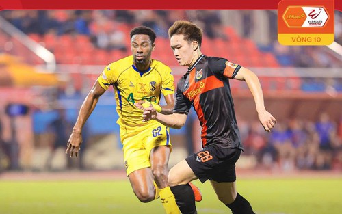 Đội bóng của Hoàng Đức bay cao với chiến thắng thứ 7 ở V-League
