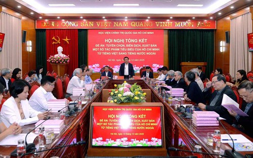 Xuất bản một số tác phẩm tiêu biểu của Chủ tịch Hồ Chí Minh sang tiếng nước ngoài