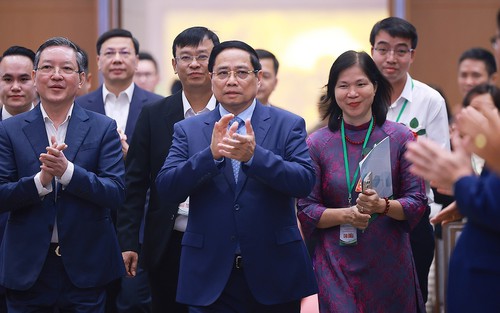 Thủ tướng đối thoại với nông dân về khoa học công nghệ, chuyển đổi số