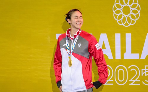 ‘Nữ hoàng’ bơi lội Singapore đi vào lịch sử sau khi giành HCV ở SEA Games 2025