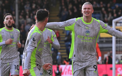 Man City xoay vòng, Newcastle gỡ gạc ở Cúp Liên đoàn