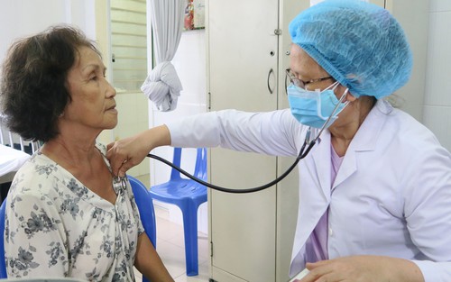Già hóa dân số tạo áp lực lớn lên hệ thống y tế và an sinh xã hội