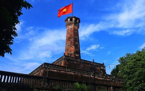Cột cờ Hà Nội - từ biểu tượng đến trải nghiệm mới