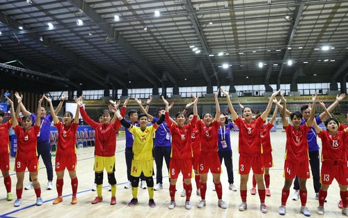 FIFA vinh danh chức vô địch lịch sử của bóng đá Việt Nam, gọi tên ngôi sao xứng danh huyền thoại
