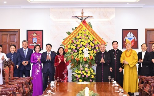 Gửi lời chúc đến đồng bào Công giáo đón Giáng sinh an lành, hạnh phúc