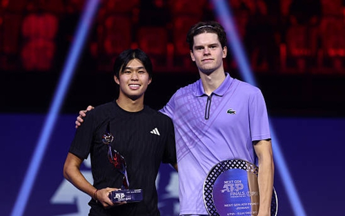 Learner Tien vô địch NextGen ATP Finals 2025: Xong 'lễ tốt nghiệp', giờ là mục tiêu lớn