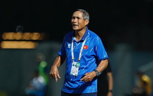 HLV Mai Đức Chung bày tỏ nỗi niềm về bóng đá nữ Việt Nam sau SEA Games, khẳng định việc cần phải làm