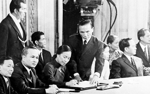 Đại hội Thi đua yêu nước toàn quốc lần thứ XI: Đại biểu cao tuổi nhất là nguyên Phó Chủ tịch nước Nguyễn Thị Bình