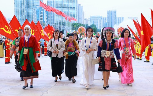 Đại hội Thi đua yêu nước toàn quốc lần thứ XI: Hai bông hoa đẹp trong vườn hoa thi đua yêu nước