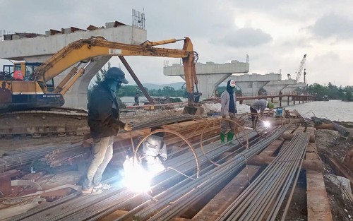 Thích ứng thiên tai "vượt quy luật" - Bài 2: Đà Nẵng cấp bách chống ngập úng, sạt lở đất