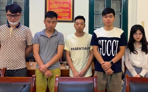 Truy tố nhóm giả danh bác sĩ, lừa đảo hàng nghìn người tham gia chương trình “Hồ sơ vàng”