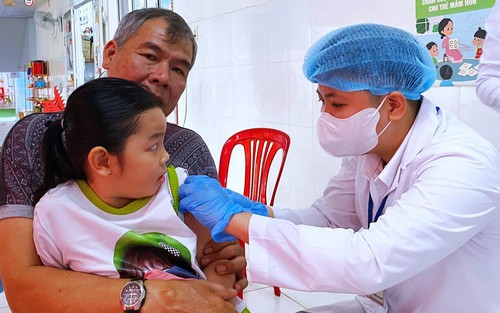 Giám sát, phát hiện sớm các bệnh lây truyền qua đường hô hấp