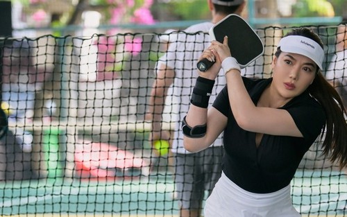 Chỉ mới tập pickleball 1 tháng, nữ diễn viên gạo cội làng điện ảnh Việt Nam giật luôn giải thưởng trong lần đầu tỉ thí