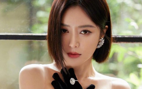 Loạt sao có vẻ đẹp vượt thời gian và cuộc sống độc lập: Tần Lam, Du Phi Hồng...