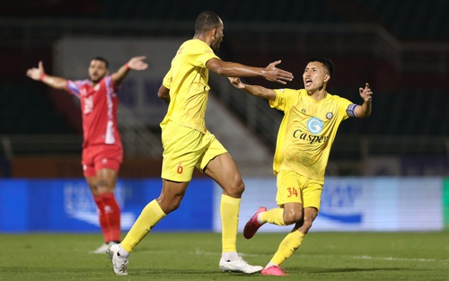 Nhà vô địch AFF Cup tỏa sáng, Thanh Hóa vẫn không thể chiếm ngôi đầu bảng của Nam Định