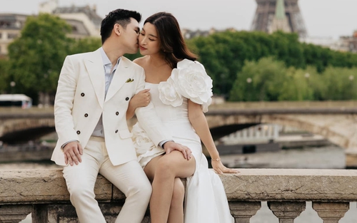 Chủ tịch CLB Bóng đá Hà Nội đăng ảnh tình tứ cùng bà xã Đỗ Mỹ Linh