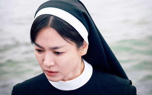 Hành trình phá vỡ định kiến của Song Hye Kyo với "Dark Nuns" bị hiểu lầm?