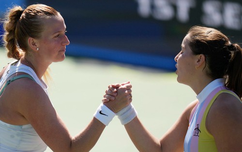 Tay vợt nữ số 2 thế giới từng 2 lần vô địch Wimbledon tái xuất sau khi làm mẹ và nhận thất bại