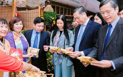 Ngày Xuân bàn chuyện phở (kỳ 2 & hết): Một "đại sứ ẩm thực" của Việt Nam